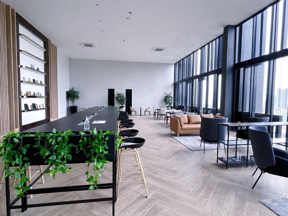 13A Beacon Executive Suites #Rooftoppool #Luxurysuites George Town Zewnętrze zdjęcie